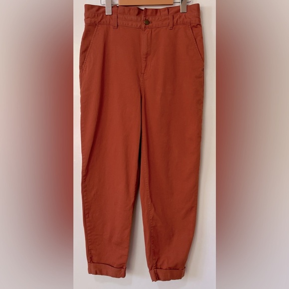 Banana Republic| Cinnamon Barrel Paper Bag Waist Rolled Cuff Pants Sz 10 - Picture 4 of 5